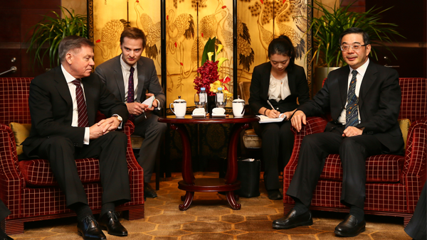 周强会见俄罗斯最高法院院长列别杰夫