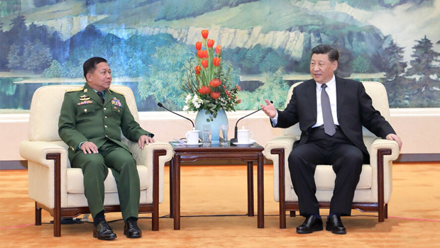 习近平会见缅甸国防军总司令敏昂莱
