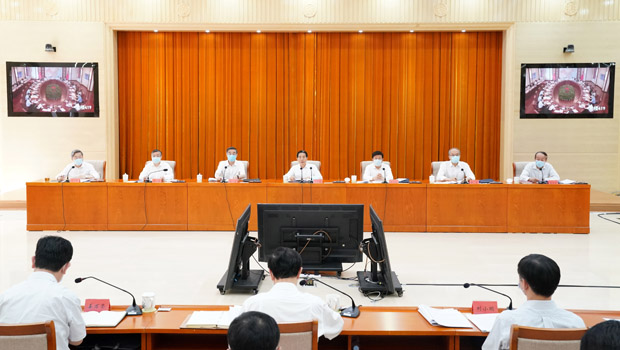 郭声琨：夺取扫黑除恶专项斗争全面胜利