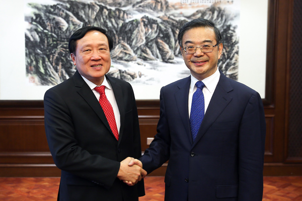 周强会见越南最高人民法院院长阮和平