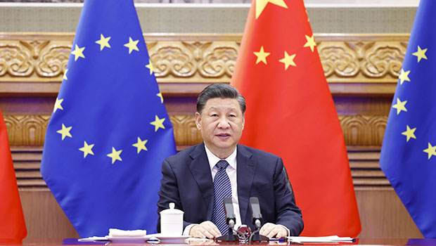 习近平会见欧洲理事会主席米歇尔和欧盟委员会主席冯德莱恩