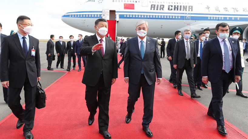习近平抵达努尔苏丹开始对哈萨克斯坦共和国进行国事访问