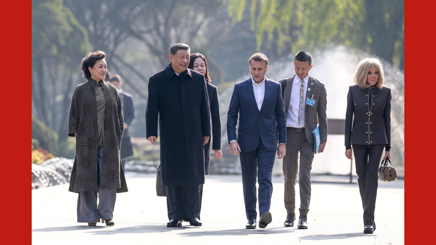 习近平同法国总统马克龙在成都非正式会晤