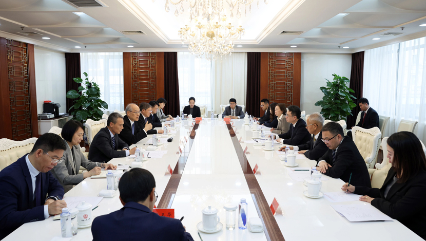 张军会见澳门特区检察院检察长唐晓峰