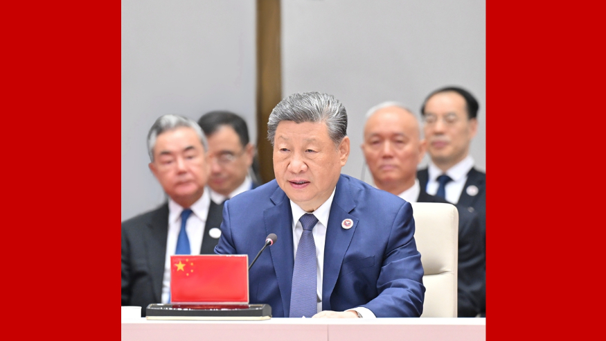 习近平出席上海合作组织成员国元首理事会第二十六次会议并发表重...
