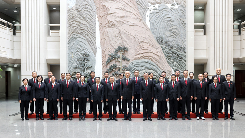最高人民法院讲师团2026年巡回授课活动正式启动 张军接见讲师团...