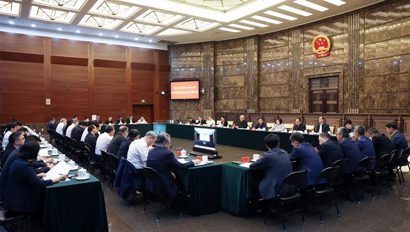 最高法举行2026年1至9月司法审判数据分析研判会商 张军强调 把问...